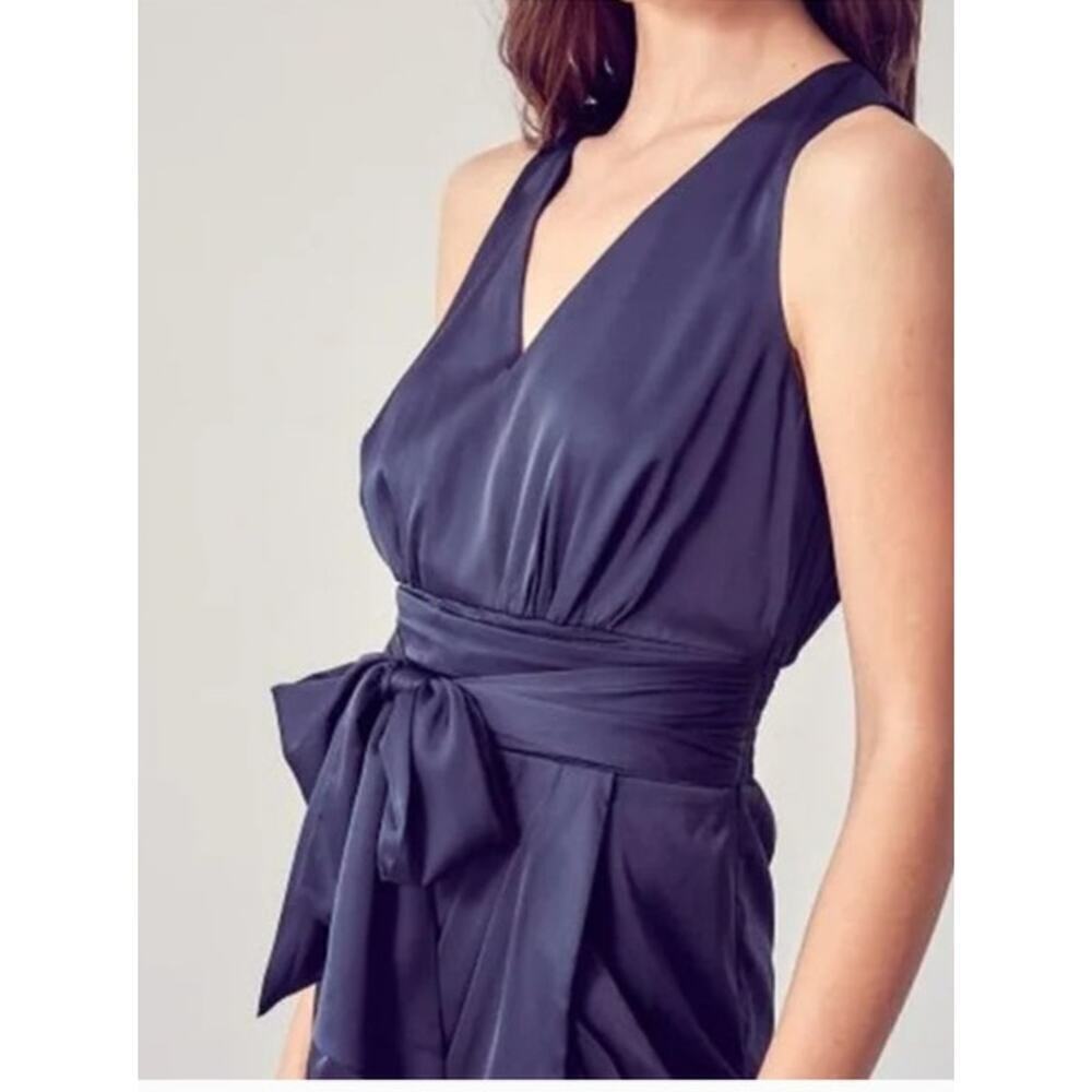 NWT Do+Be V Neck Front Tie Bow Satin Blue Mini Dress Size Medium